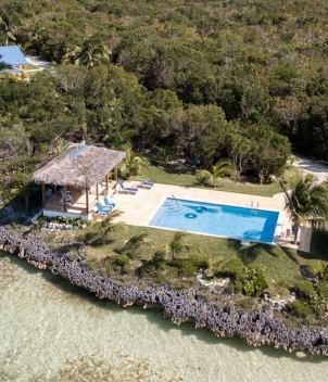 Mangrove Cay Club