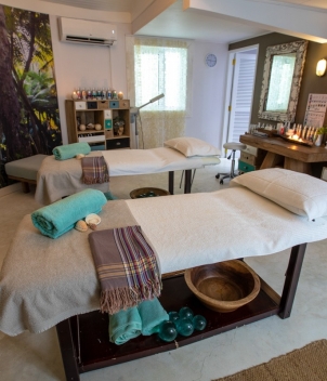 Alphonse Island Lodge