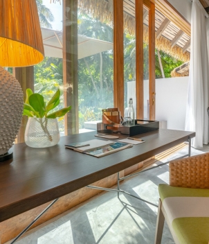 Alphonse Island - Beach Retreats