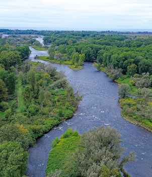 Douglaston Manor House on the Salmon River